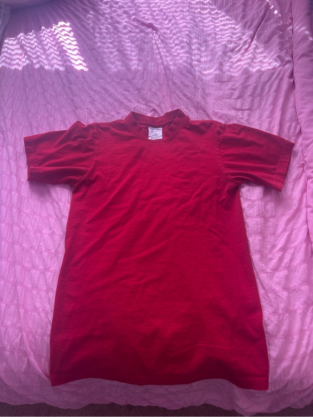 Red Shaka Wear T-Shirt Size Small Short Sleeve Streetwear